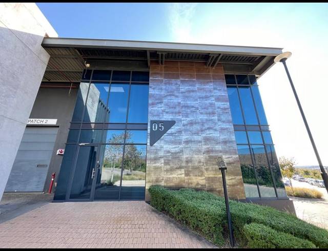 INDUSTRIAL PROPERTY TO RENT IN LOUWLARDIA